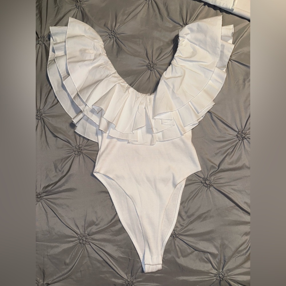 Zara Ruffled White Bodysuit